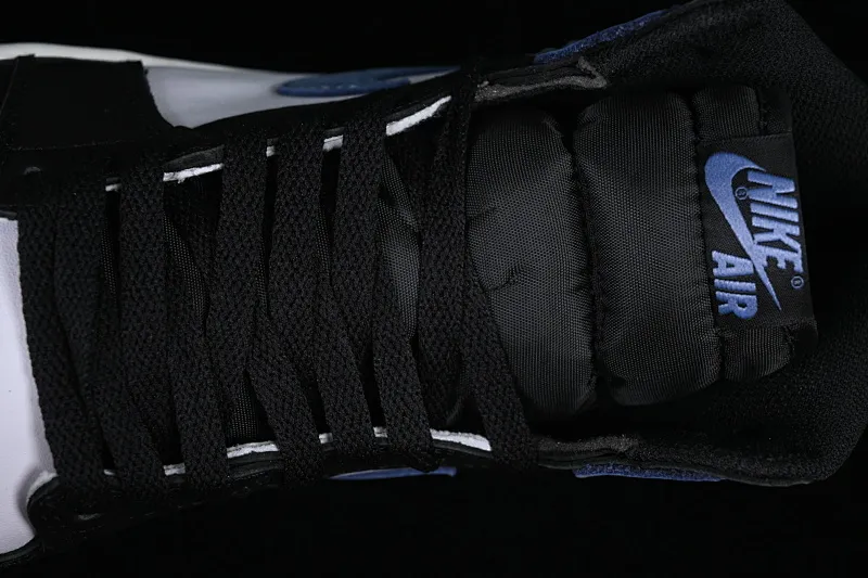 All Categories Air Jordan Jordan Series Basketball Shoes Air Jordan 1 High Air Jordan 1 Retro High OG AJ1 Six-time Champion Playful Blue Moon Basketball Shoes 555088-115